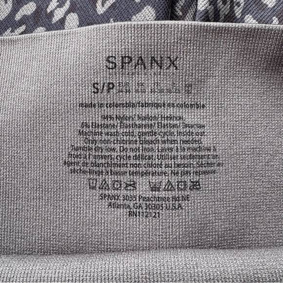 Spanx Women’s Look At Me Now Seamless Leggings Indigo Leopard Size Small - Picture 4 of 6